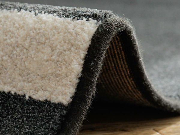 高密度カーペットの断面