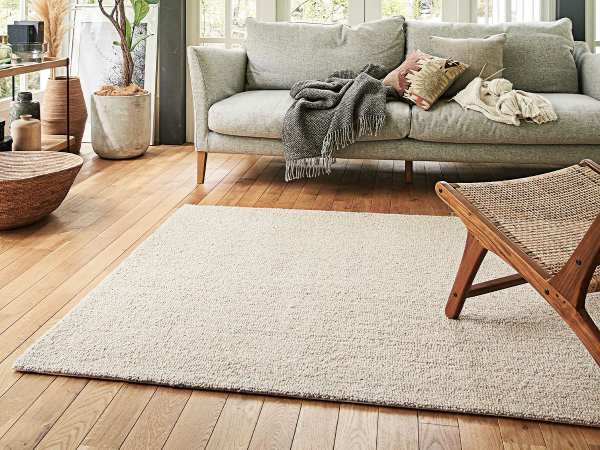 ウール100％のラグとナチュラルインテリア