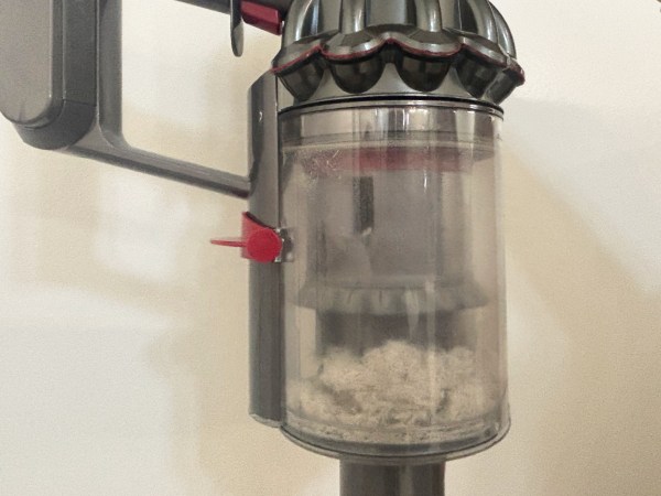 ウールカーペットの遊び毛を取り除いた掃除機