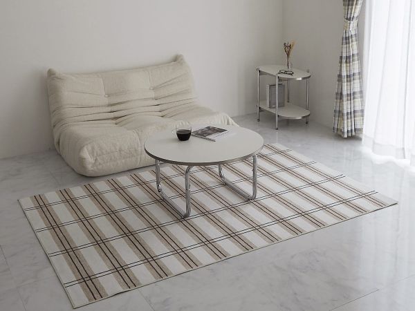 茶色の入ったナチュラルモダンなインテリア