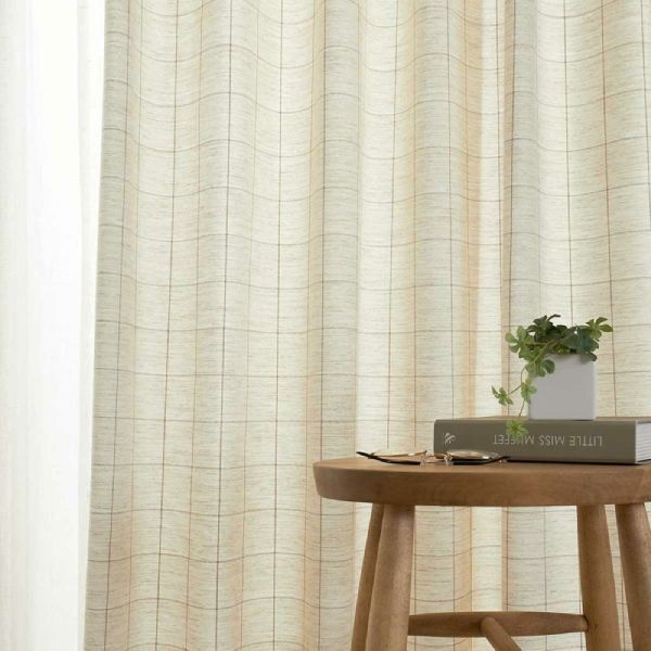 白のシンプルデザインカーテン『ウィンドウペン』