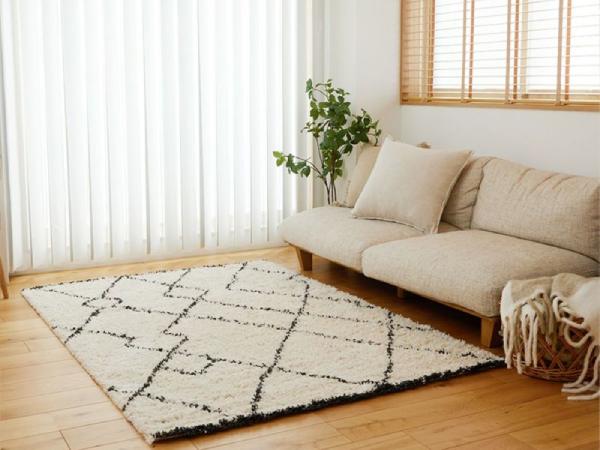 おしゃれなモロッカン風ラグ『ティル エトラ』