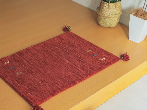風水で邪気を払うと言われている赤色の玄関マット「キヨラ」