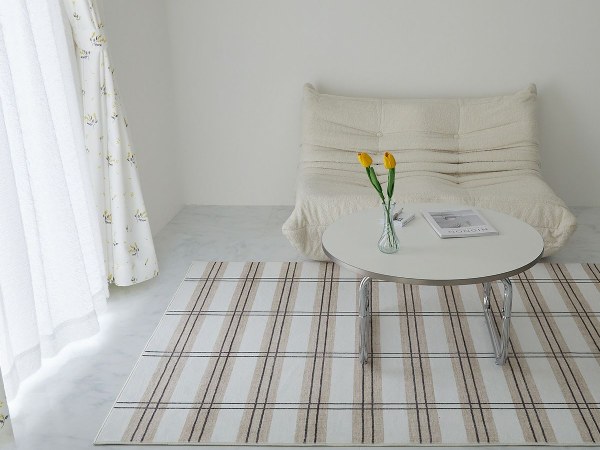 くすみピンクのラグ【MONOA+シリーズ】ラグ　フィーカ