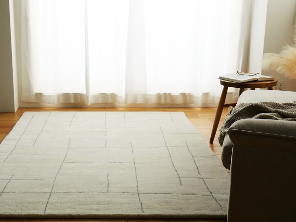 調湿性に優れ、ダニが発生しにくいウールラグとナチュラルインテリア