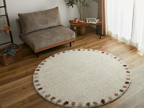一人暮らしにおすすめな円形ラグ「ランド」