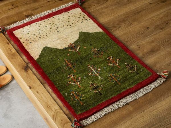 生命の木が描かれたギャッベ『B-23359』