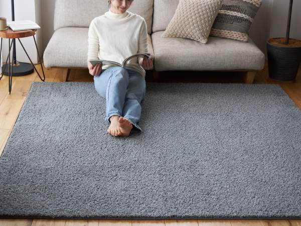 国産の洗濯機で洗えるナイロン100%ラグ『ジェム』