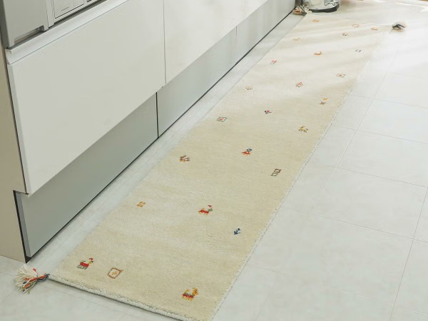 ウール100％のキッチンマット『ソヨカ』