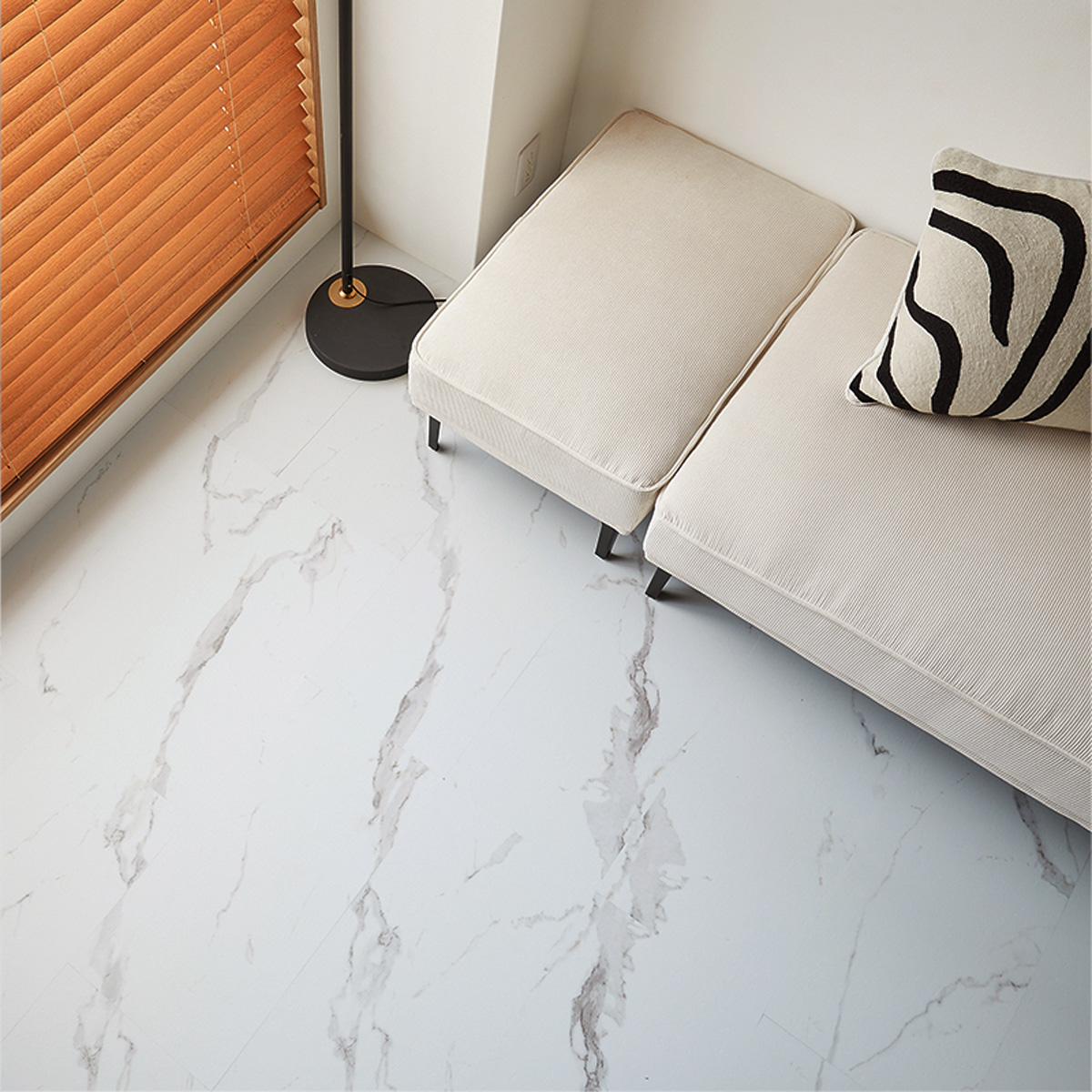 横から見た様子