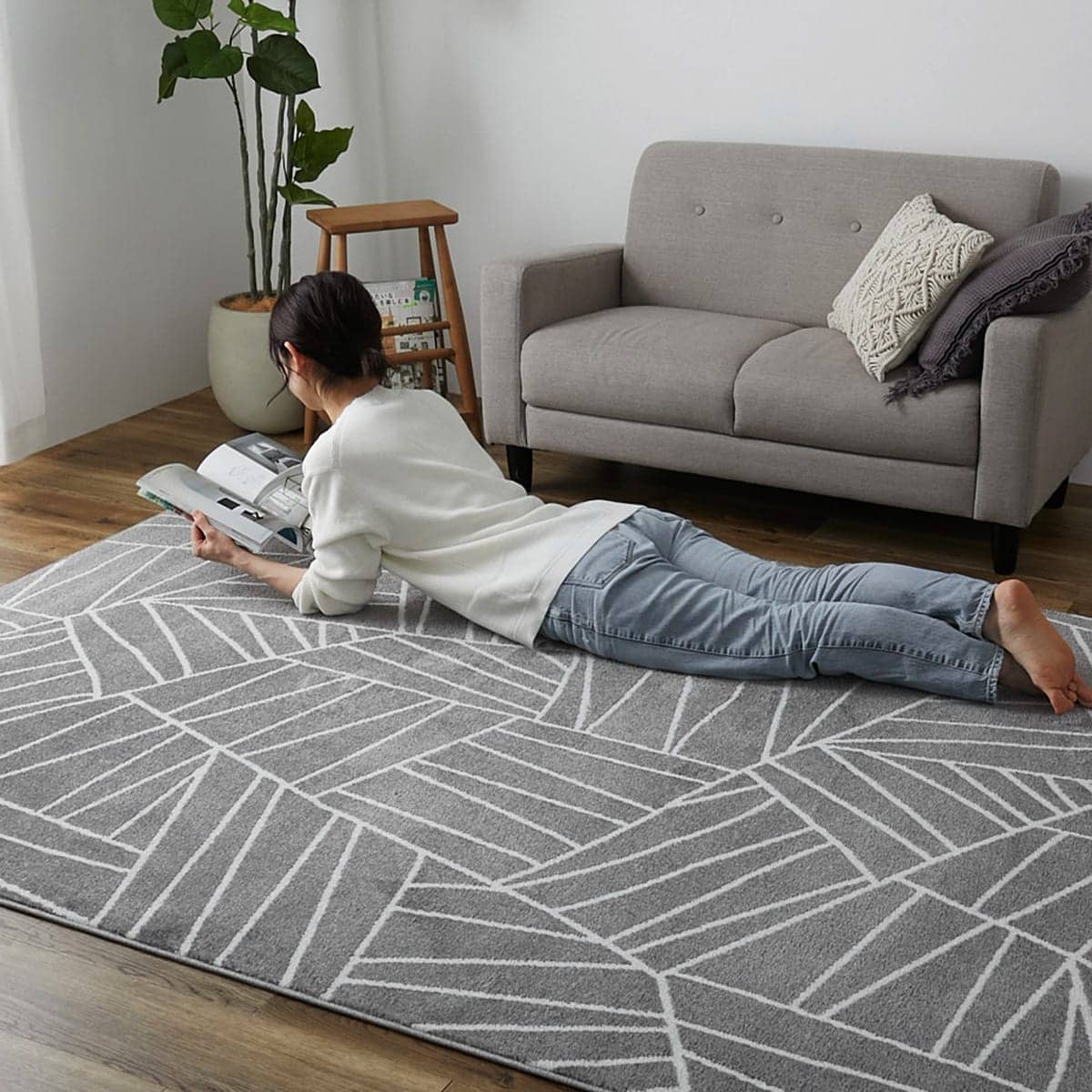 寝転んでいる様子