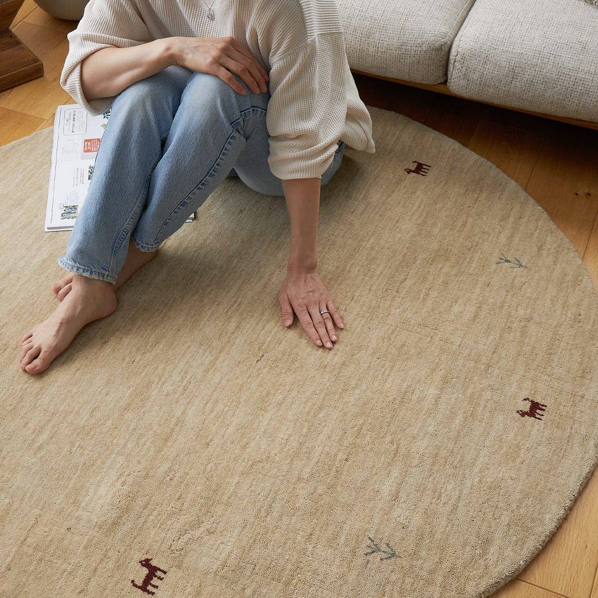 座っている様子