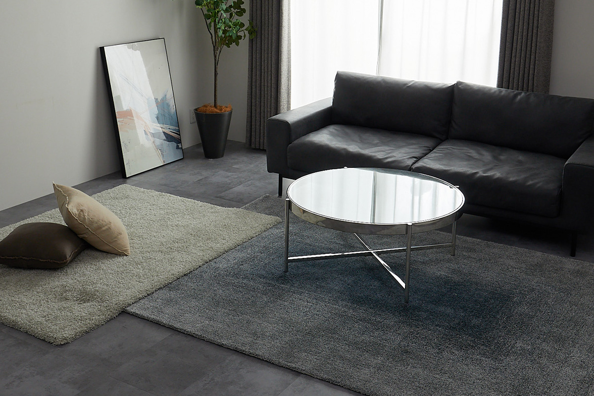 モダンな部屋でラグを使用しているイメージ