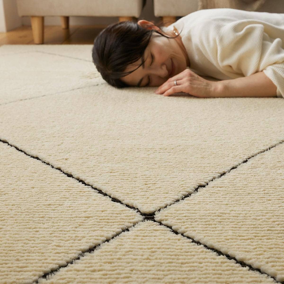 寝転んでいる様子