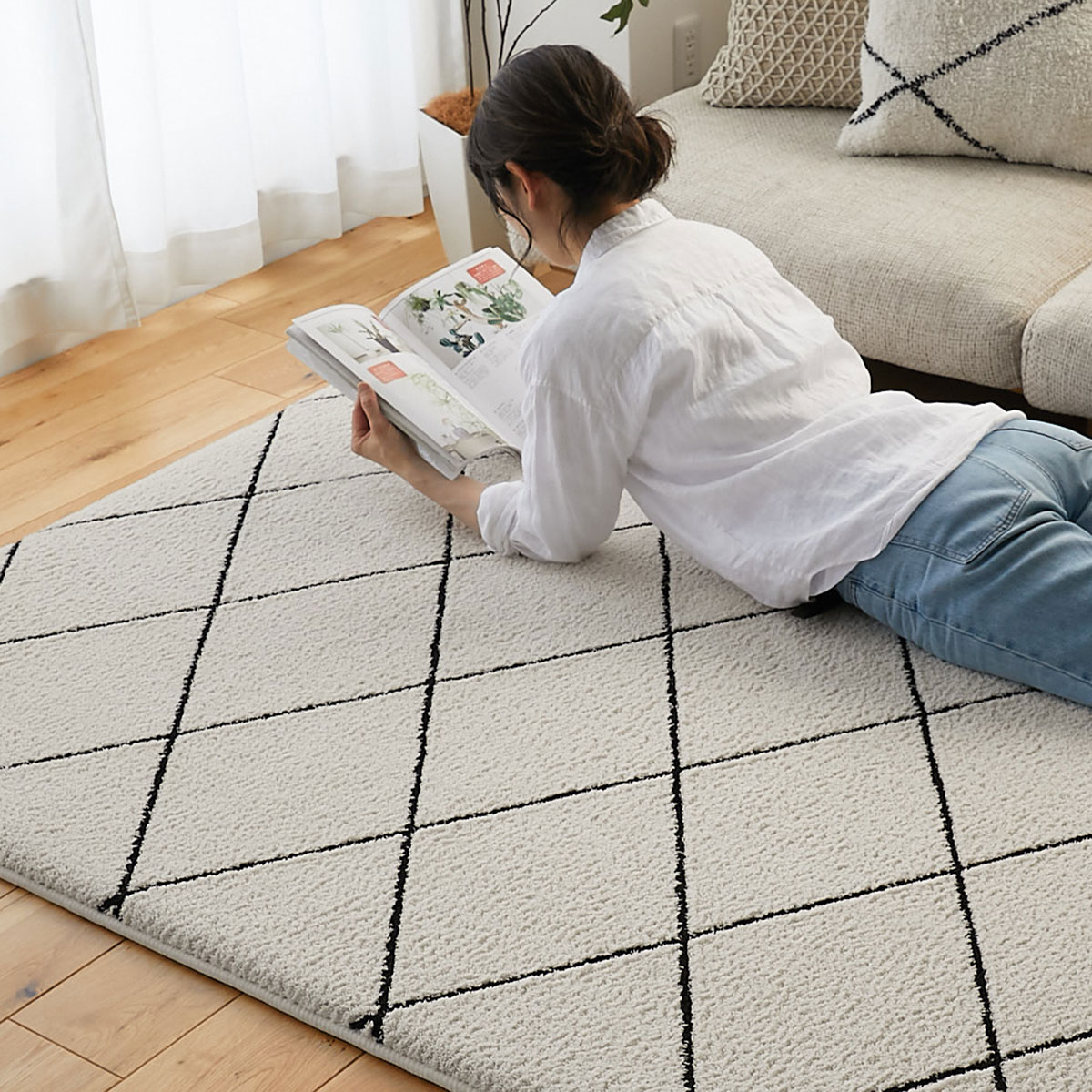 寝転んでいる様子