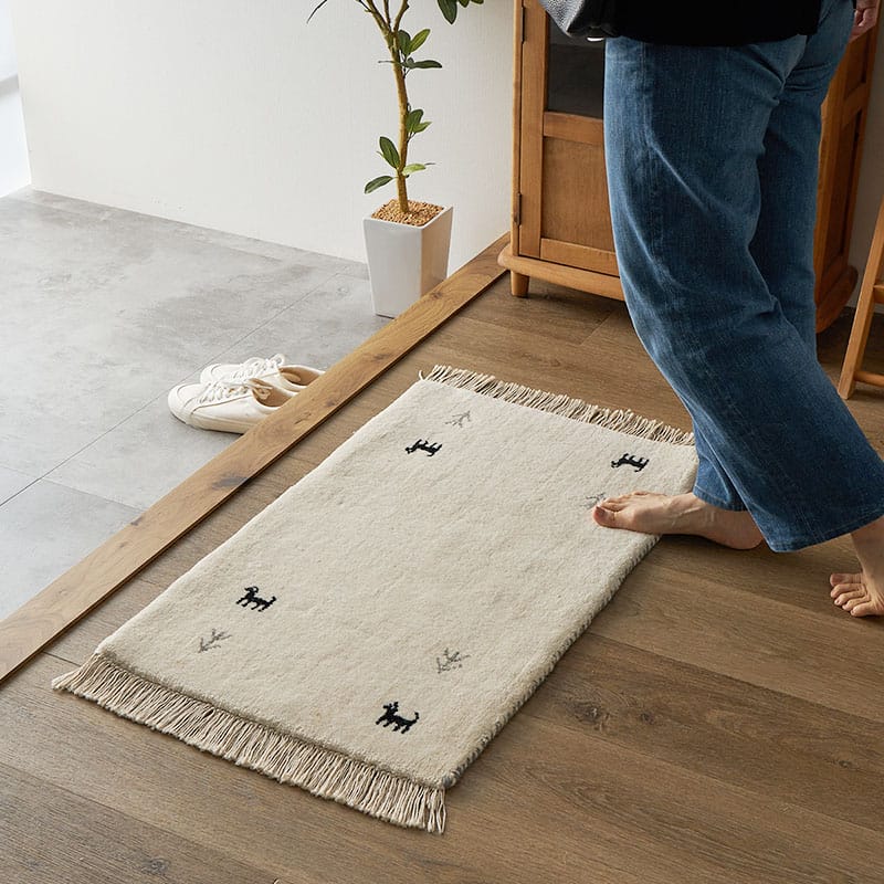 歩いている様子