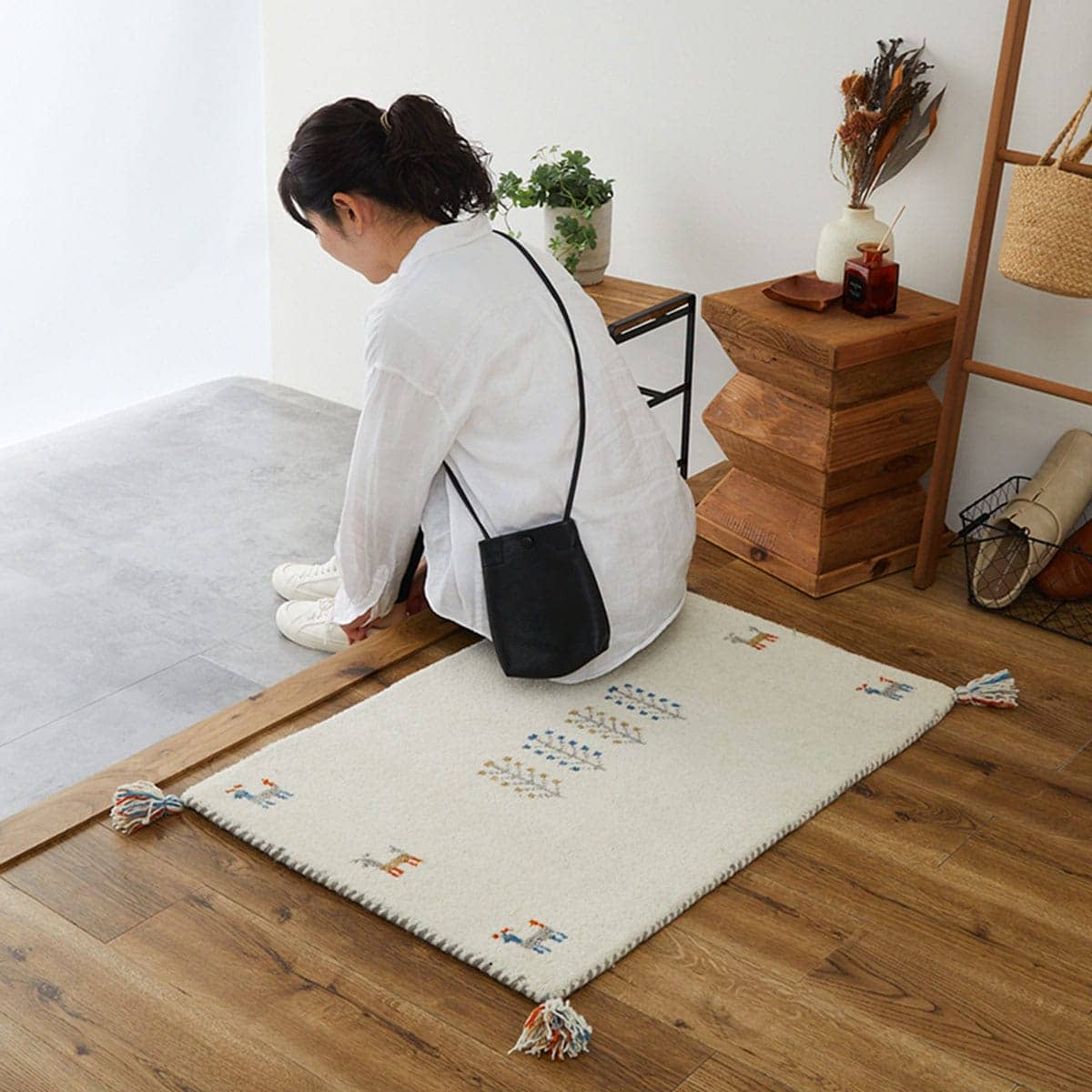 日本のインテリアになじみやすい落ち着いた色合い