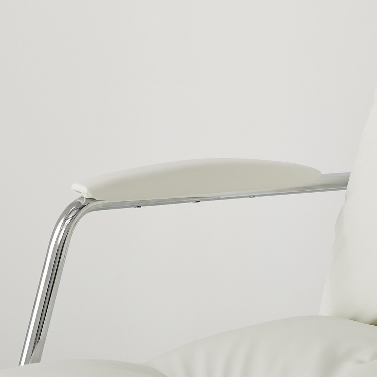 肘置きのアップ