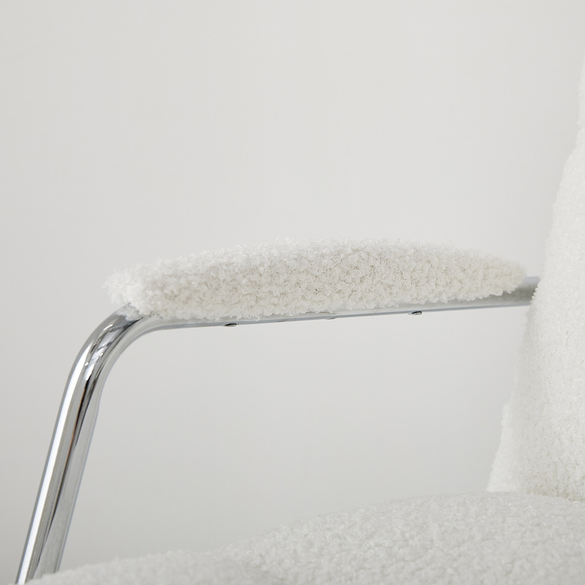 肘置きのアップ