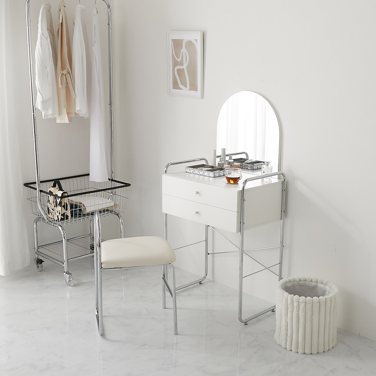 ドレッサーと合わせて使っているところ