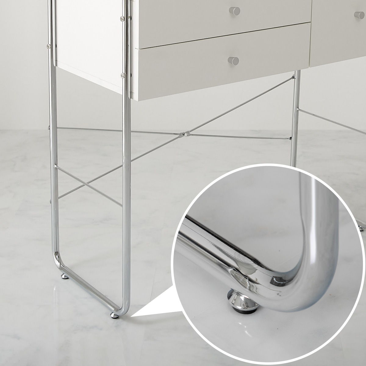 アジャスターの詳細がわかるアップ