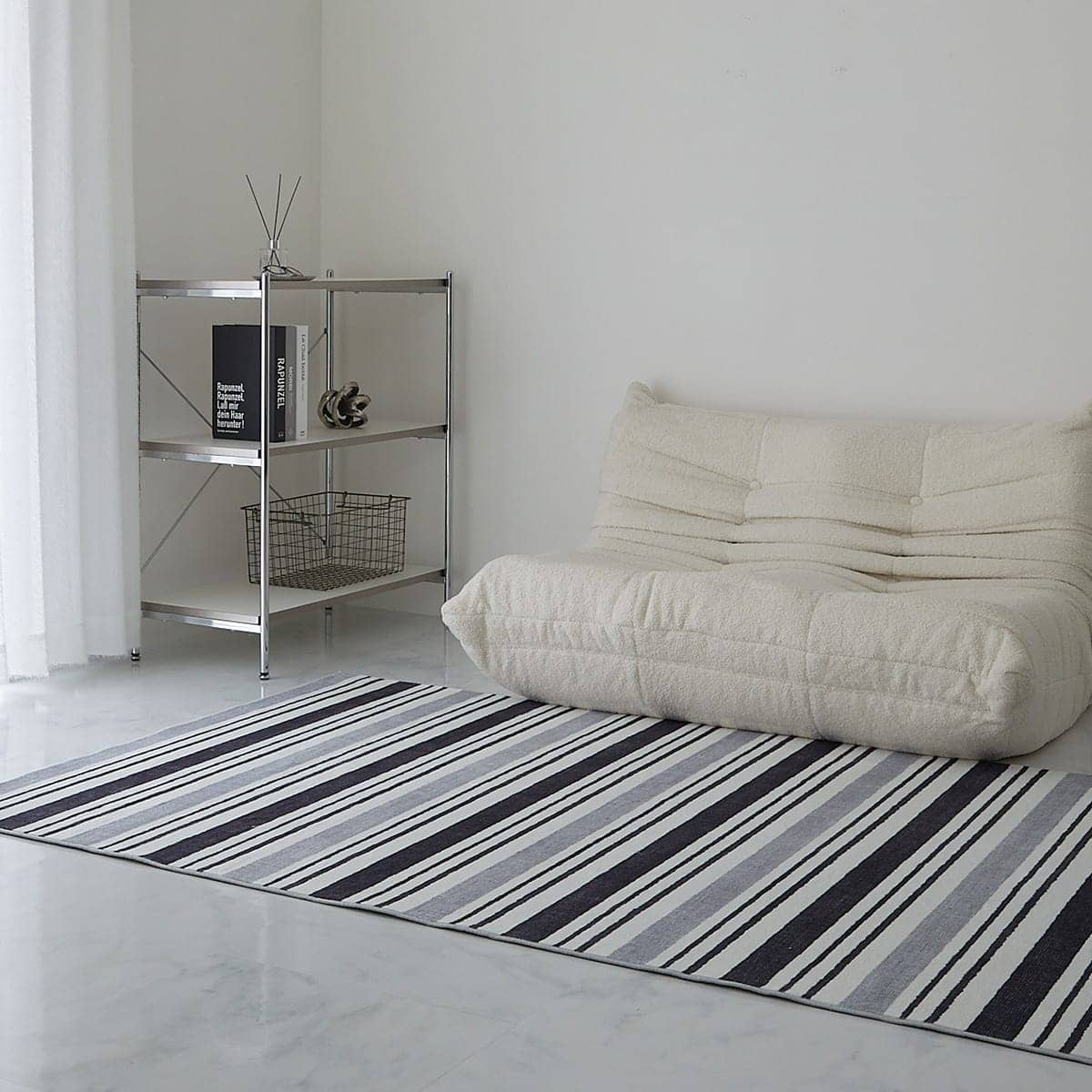 ローソファを使用している部屋のイメージ