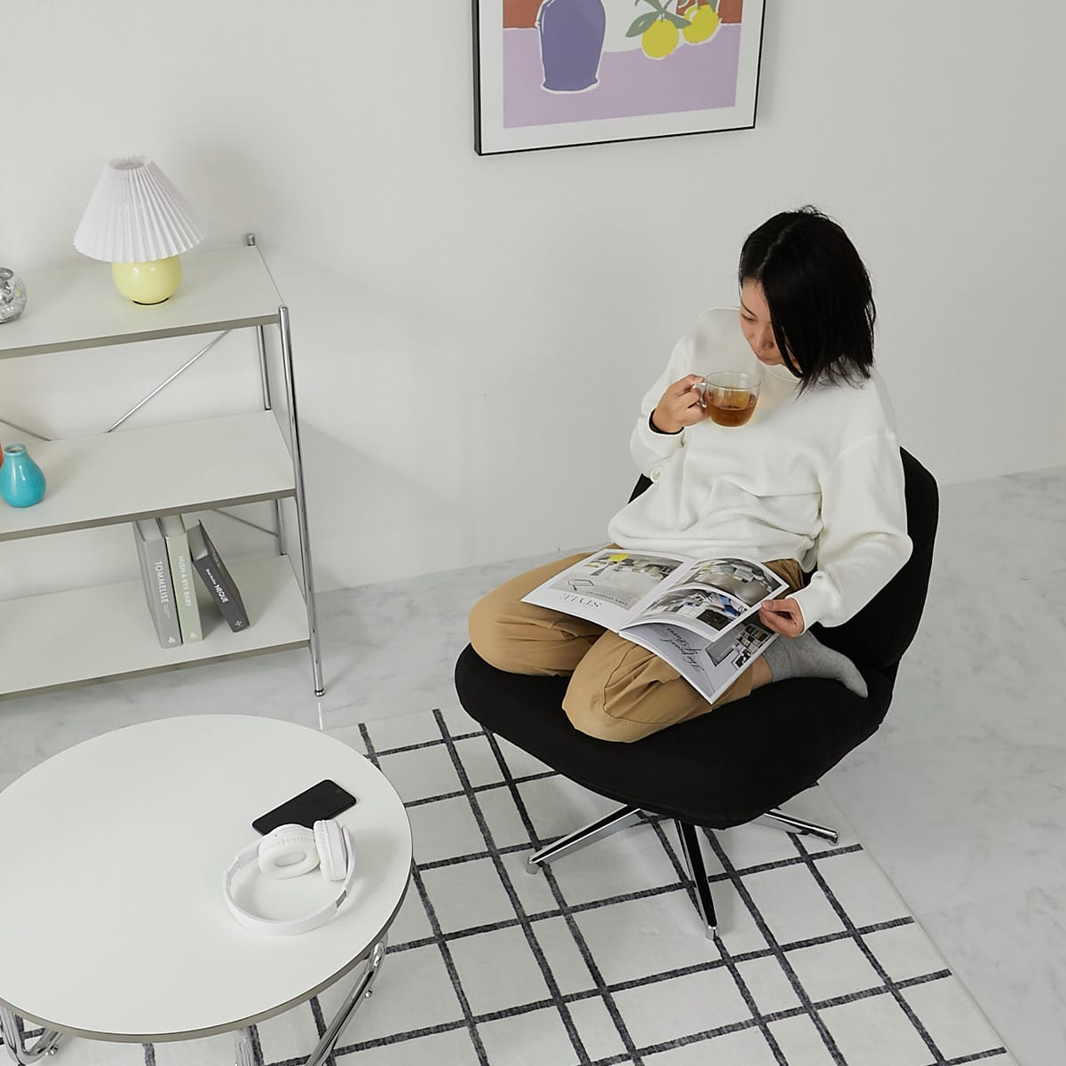 座っているイメージ