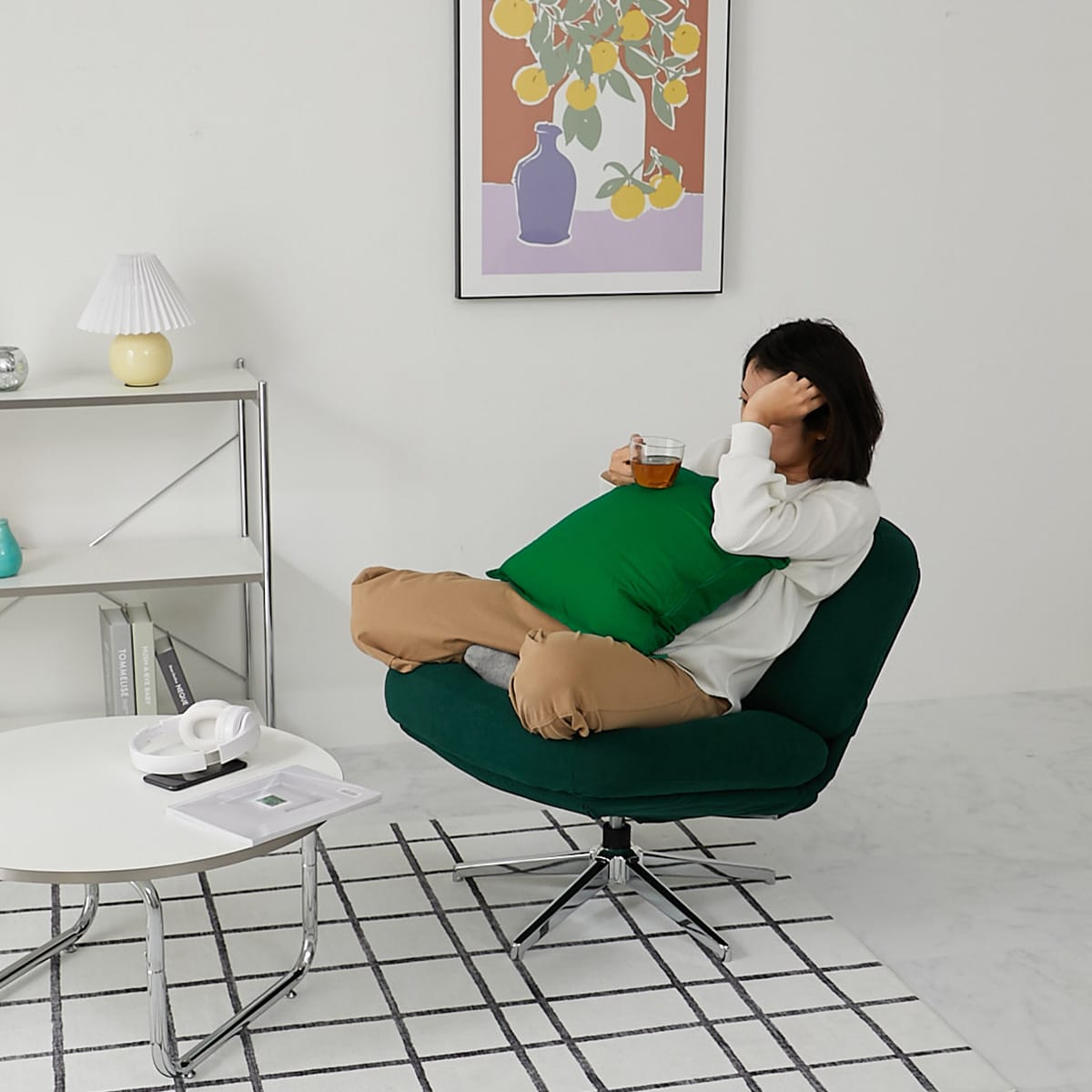 座っているイメージ