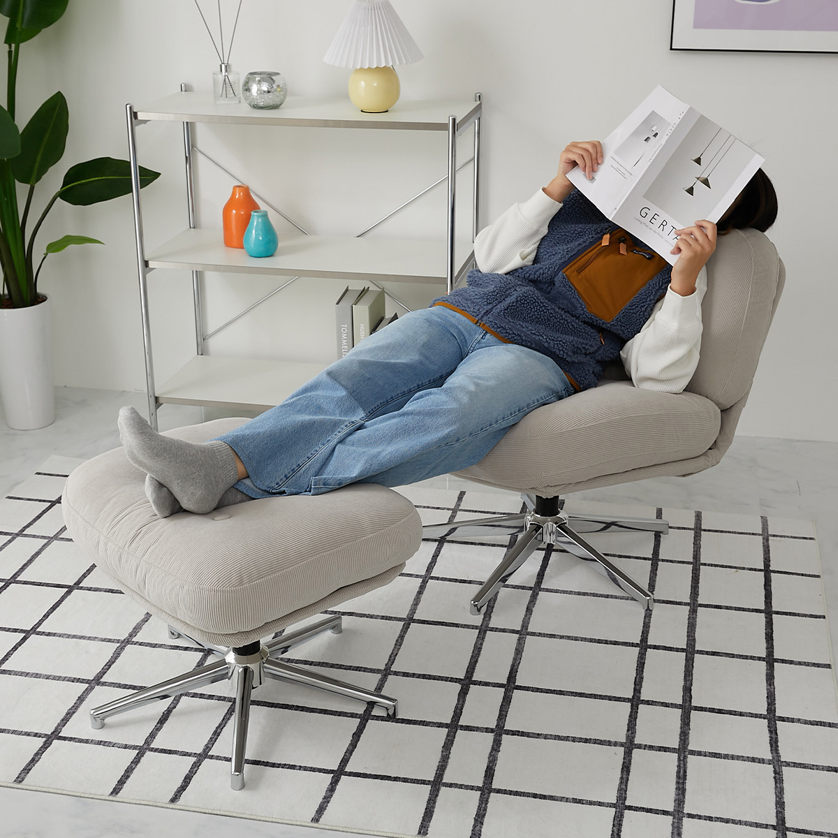 寝転んでいる様子