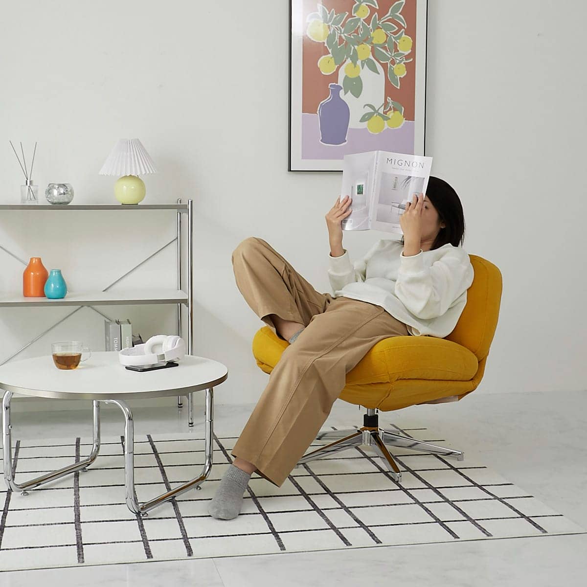 座っているイメージ