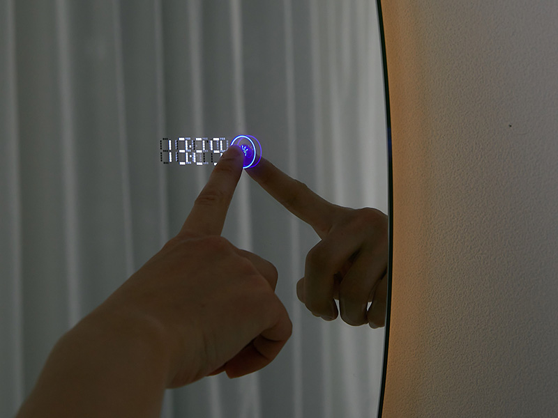 ピンで固定している様子